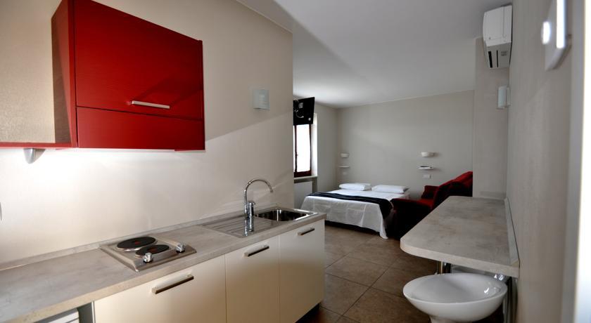 Agriturismo & Agricamping Serena Pastrengo Bilik gambar