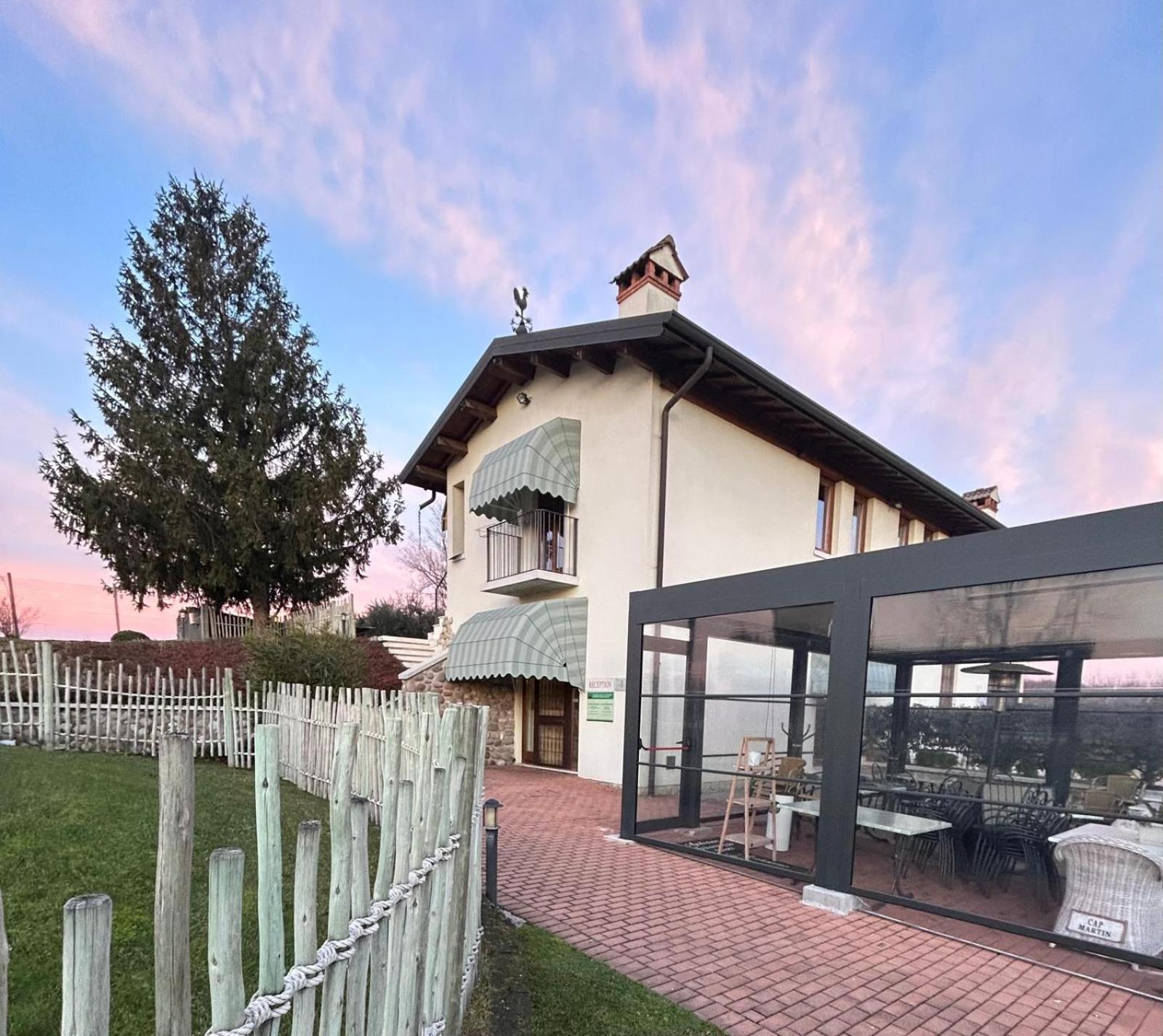 Agriturismo & Agricamping Serena Pastrengo Luaran gambar